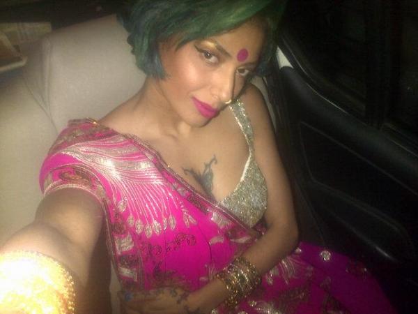 Diandra Soares in Pink Sari Showing Tattoo | Veethi