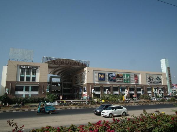 Acropolis Mall Road Ahmedabad Veethi