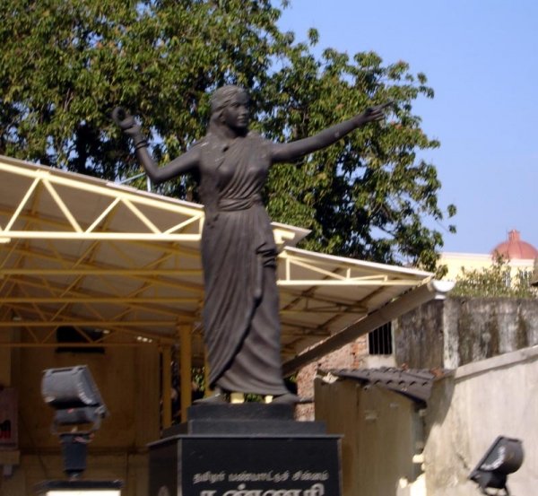 Kannagi Statue, Chennai Veethi