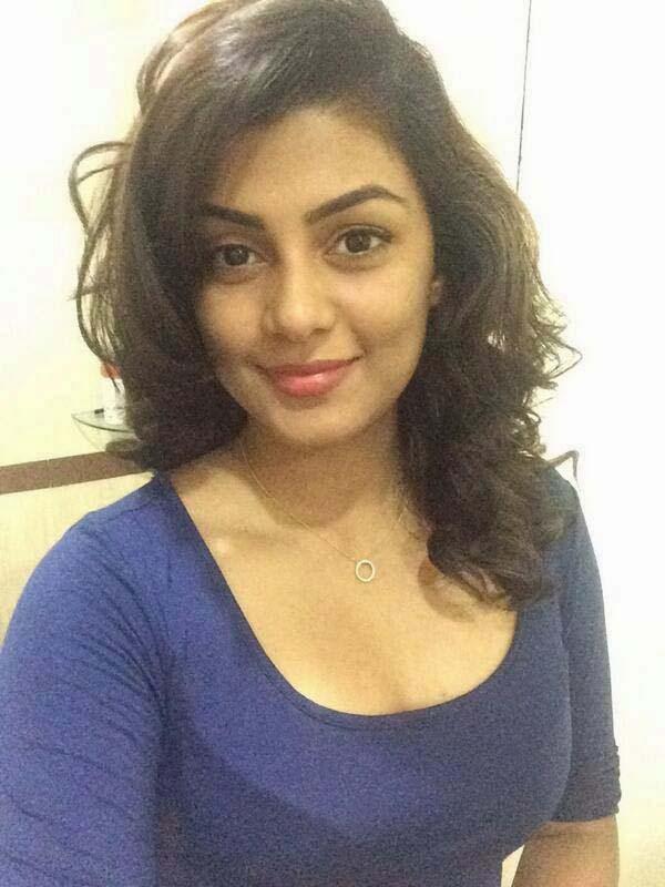 Anisha Ambrose Hot Selfie Pics | Veethi